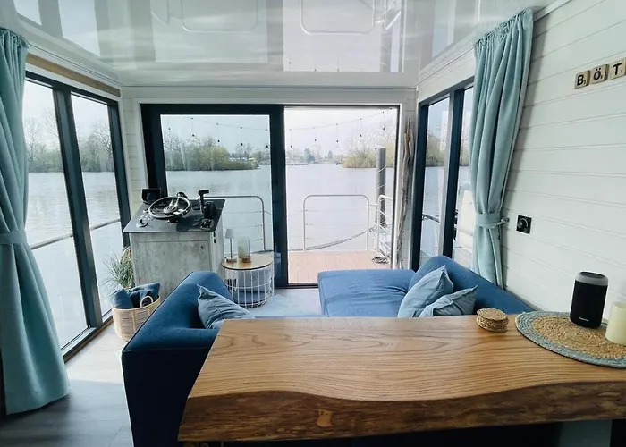 Hausboot Boetje Botel Hamburg